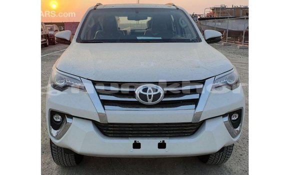 Buy Import Toyota Fortuner White Car in Import - Dubai in Bumthang Buy Import Toyota Fortuner White Car in Import - Dubai in Bumthang