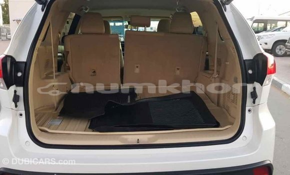 Buy Import Toyota Highlander White Car in Import - Dubai in Bumthang Buy Import Toyota Highlander White Car in Import - Dubai in Bumthang