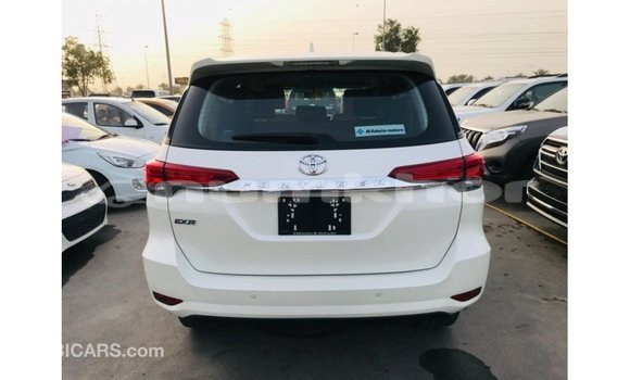 Buy Import Toyota Fortuner White Car in Import - Dubai in Bumthang Buy Import Toyota Fortuner White Car in Import - Dubai in Bumthang