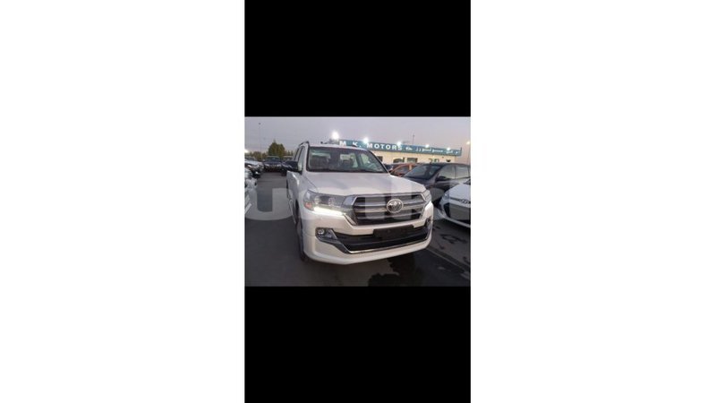 Big with watermark toyota land cruiser bumthang import dubai 3318