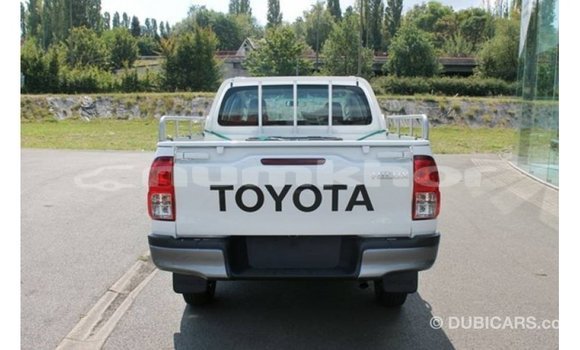 Buy Import Toyota Hilux White Car in Import - Dubai in Bumthang Buy Import Toyota Hilux White Car in Import - Dubai in Bumthang