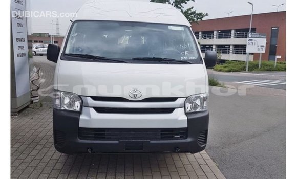 Buy Import Toyota Hiace White Car in Import - Dubai in Bumthang Buy Import Toyota Hiace White Car in Import - Dubai in Bumthang