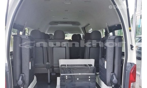 Buy Import Toyota Hiace White Car in Import - Dubai in Bumthang Buy Import Toyota Hiace White Car in Import - Dubai in Bumthang