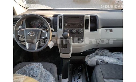 Buy Import Toyota Hiace White Car in Import - Dubai in Bumthang Buy Import Toyota Hiace White Car in Import - Dubai in Bumthang