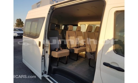 Buy Import Toyota Hiace White Car in Import - Dubai in Bumthang Buy Import Toyota Hiace White Car in Import - Dubai in Bumthang