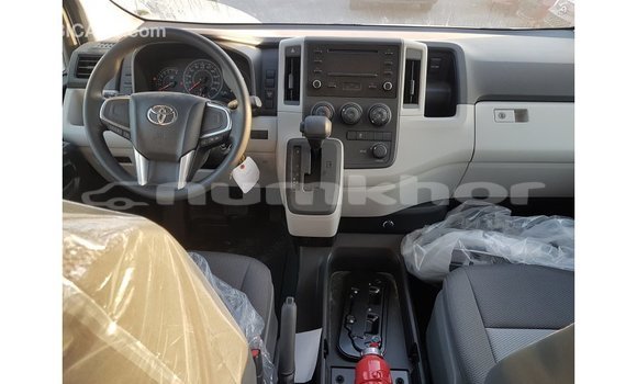 Buy Import Toyota Hiace White Car in Import - Dubai in Bumthang Buy Import Toyota Hiace White Car in Import - Dubai in Bumthang