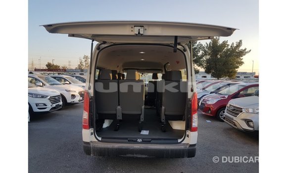 Buy Import Toyota Hiace White Car in Import - Dubai in Bumthang Buy Import Toyota Hiace White Car in Import - Dubai in Bumthang