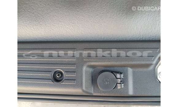 Buy Import Toyota Hiace White Car in Import - Dubai in Bumthang Buy Import Toyota Hiace White Car in Import - Dubai in Bumthang