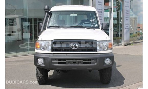 Buy Import Toyota Land Cruiser White Car in Import - Dubai in Bumthang Buy Import Toyota Land Cruiser White Car in Import - Dubai in Bumthang