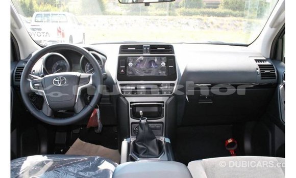 Buy Import Toyota Hilux Black Car in Import - Dubai in Bumthang Buy Import Toyota Hilux Black Car in Import - Dubai in Bumthang
