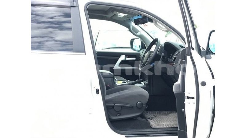 Big with watermark toyota land cruiser bumthang import dubai 3345