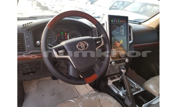 Buy Import Toyota Land Cruiser Other Car in Import - Dubai in Bumthang Buy Import Toyota Land Cruiser Other Car in Import - Dubai in Bumthang