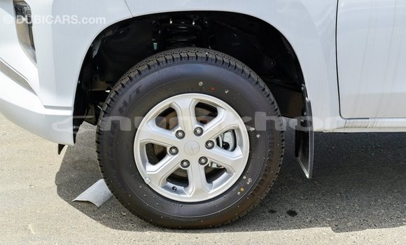 Buy Import Mitsubishi L200 White Car in Import - Dubai in Bumthang Buy Import Mitsubishi L200 White Car in Import - Dubai in Bumthang