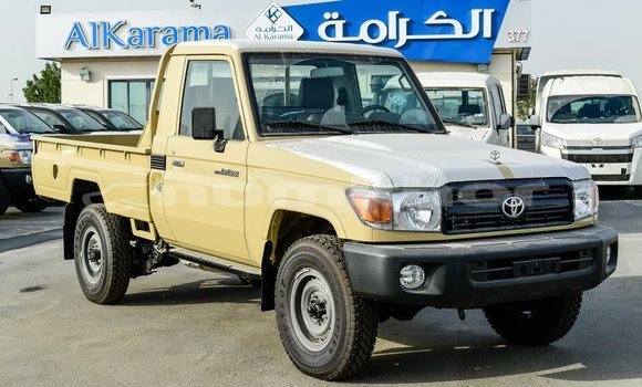Buy Import Toyota Land Cruiser Beige Car in Import - Dubai in Bumthang Buy Import Toyota Land Cruiser Beige Car in Import - Dubai in Bumthang