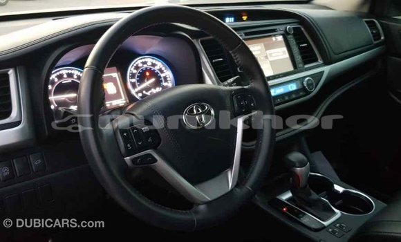 Buy Import Toyota Highlander Other Car in Import - Dubai in Bumthang Buy Import Toyota Highlander Other Car in Import - Dubai in Bumthang