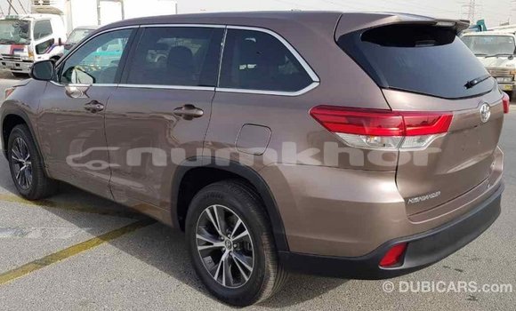 Buy Import Toyota Highlander Brown Car in Import - Dubai in Bumthang Buy Import Toyota Highlander Brown Car in Import - Dubai in Bumthang