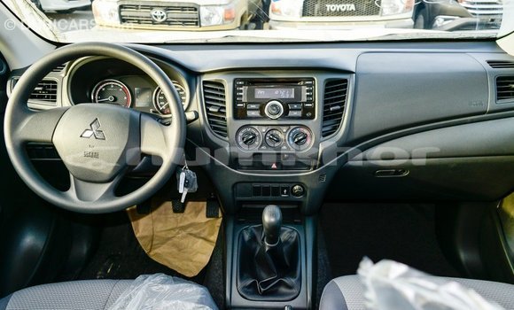 Buy Import Mitsubishi L200 White Car in Import - Dubai in Bumthang Buy Import Mitsubishi L200 White Car in Import - Dubai in Bumthang