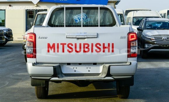 Buy Import Mitsubishi L200 White Car in Import - Dubai in Bumthang Buy Import Mitsubishi L200 White Car in Import - Dubai in Bumthang