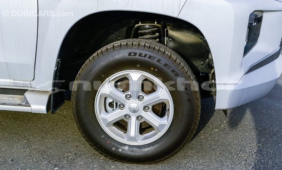 Buy Import Mitsubishi L200 White Car in Import - Dubai in Bumthang Buy Import Mitsubishi L200 White Car in Import - Dubai in Bumthang