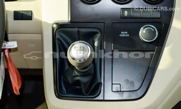 Buy Import Toyota Hiace White Car in Import - Dubai in Bumthang Buy Import Toyota Hiace White Car in Import - Dubai in Bumthang