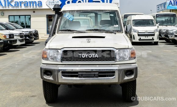 Buy Import Toyota Land Cruiser White Car in Import - Dubai in Bumthang Buy Import Toyota Land Cruiser White Car in Import - Dubai in Bumthang