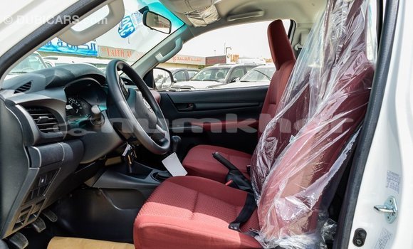 Buy Import Toyota Hilux White Car in Import - Dubai in Bumthang Buy Import Toyota Hilux White Car in Import - Dubai in Bumthang