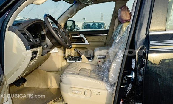 Buy Import Toyota Land Cruiser Black Car in Import - Dubai in Bumthang Buy Import Toyota Land Cruiser Black Car in Import - Dubai in Bumthang
