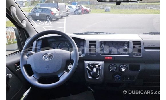 Buy Import Toyota Hiace White Car in Import - Dubai in Bumthang Buy Import Toyota Hiace White Car in Import - Dubai in Bumthang