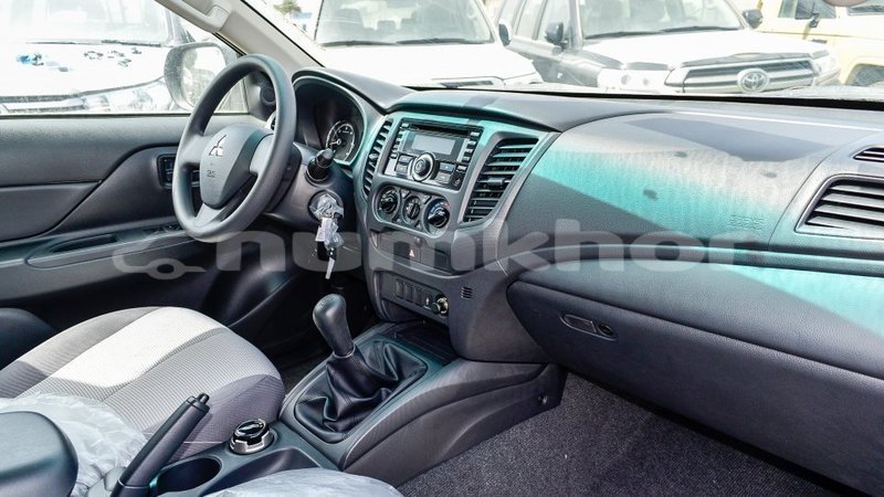 Big with watermark mitsubishi l200 bumthang import dubai 3392