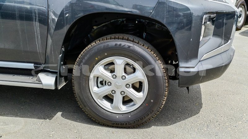 Big with watermark mitsubishi l200 bumthang import dubai 3392