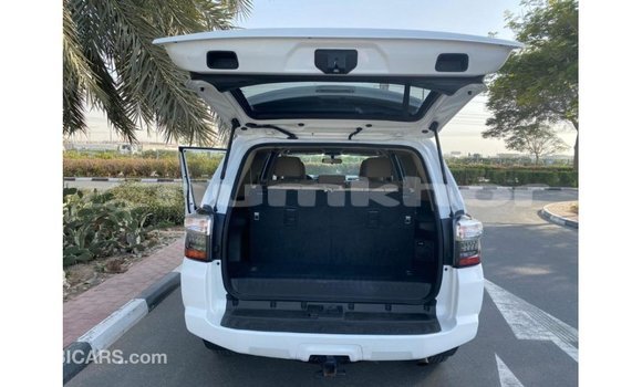 Buy Import Toyota 4Runner White Car in Import - Dubai in Bumthang Buy Import Toyota 4Runner White Car in Import - Dubai in Bumthang