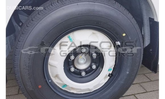 Buy Import Toyota Hiace White Car in Import - Dubai in Bumthang Buy Import Toyota Hiace White Car in Import - Dubai in Bumthang