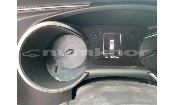 Buy Import Toyota Sequoia White Car in Import - Dubai in Bumthang Buy Import Toyota Sequoia White Car in Import - Dubai in Bumthang