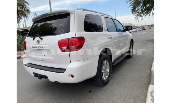 Buy Import Toyota Sequoia White Car in Import - Dubai in Bumthang Buy Import Toyota Sequoia White Car in Import - Dubai in Bumthang