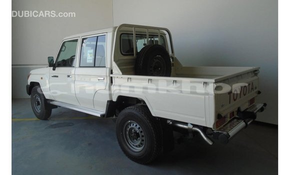 Buy Import Toyota Land Cruiser White Car in Import - Dubai in Bumthang Buy Import Toyota Land Cruiser White Car in Import - Dubai in Bumthang