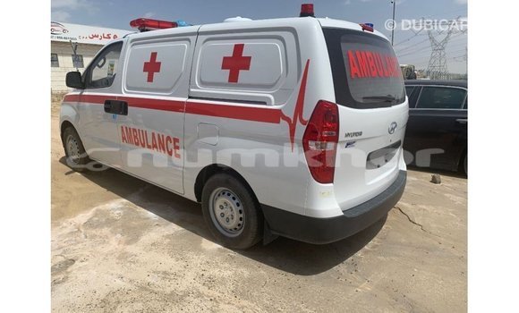 Buy Import Hyundai Accent White Car in Import - Dubai in Bumthang Buy Import Hyundai Accent White Car in Import - Dubai in Bumthang