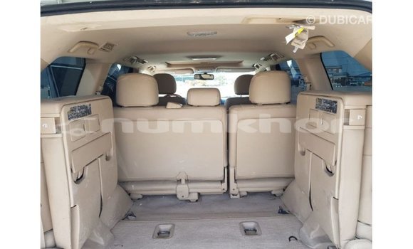 Buy Import Toyota Land Cruiser White Car in Import - Dubai in Bumthang Buy Import Toyota Land Cruiser White Car in Import - Dubai in Bumthang