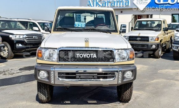 Buy Import Toyota Land Cruiser Beige Car in Import - Dubai in Bumthang Buy Import Toyota Land Cruiser Beige Car in Import - Dubai in Bumthang