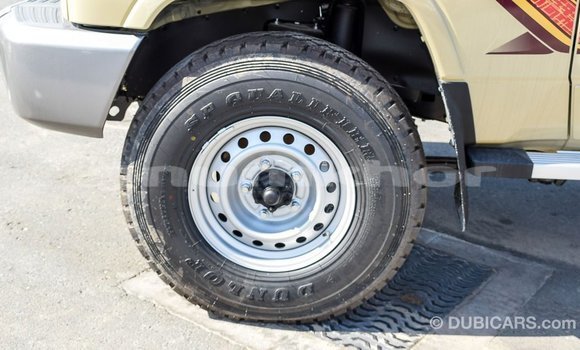 Buy Import Toyota Land Cruiser Beige Car in Import - Dubai in Bumthang Buy Import Toyota Land Cruiser Beige Car in Import - Dubai in Bumthang