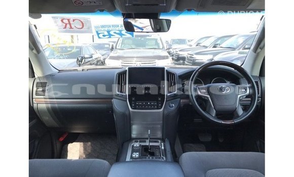 Buy Import Toyota Land Cruiser Black Car in Import - Dubai in Bumthang Buy Import Toyota Land Cruiser Black Car in Import - Dubai in Bumthang