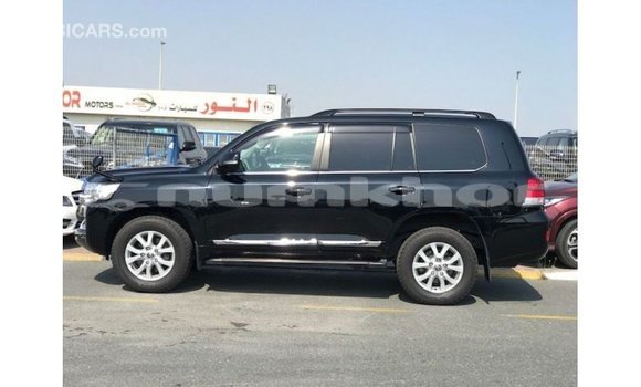 Buy Import Toyota Land Cruiser Black Car in Import - Dubai in Bumthang Buy Import Toyota Land Cruiser Black Car in Import - Dubai in Bumthang