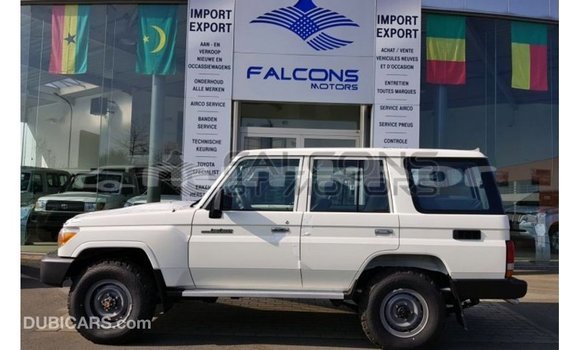 Buy Import Toyota Land Cruiser White Car in Import - Dubai in Bumthang Buy Import Toyota Land Cruiser White Car in Import - Dubai in Bumthang