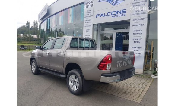 Buy Import Toyota Hilux Other Car in Import - Dubai in Bumthang Buy Import Toyota Hilux Other Car in Import - Dubai in Bumthang