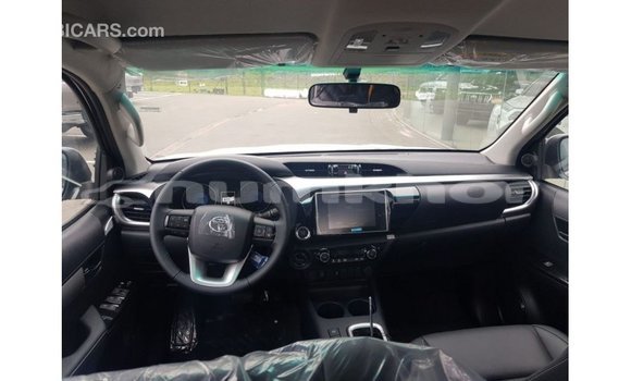 Buy Import Toyota Hilux Other Car in Import - Dubai in Bumthang Buy Import Toyota Hilux Other Car in Import - Dubai in Bumthang