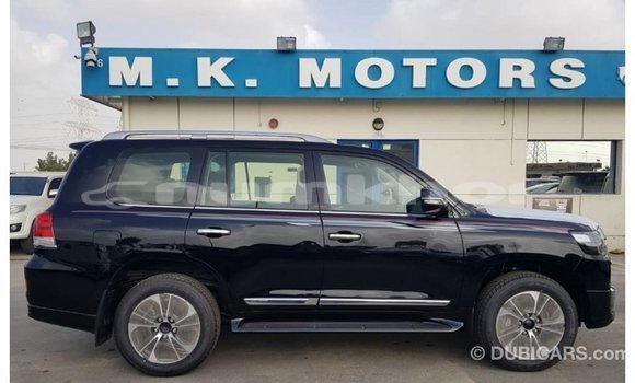 Buy Import Toyota Land Cruiser Black Car in Import - Dubai in Bumthang Buy Import Toyota Land Cruiser Black Car in Import - Dubai in Bumthang