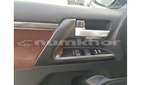 Buy Import Toyota Land Cruiser Black Car in Import - Dubai in Bumthang Buy Import Toyota Land Cruiser Black Car in Import - Dubai in Bumthang