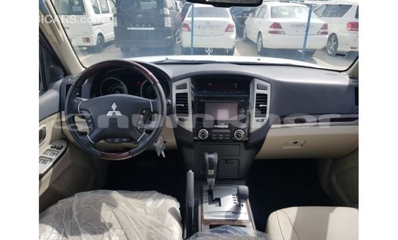 Buy Import Mitsubishi Pajero Red Car in Import - Dubai in Bumthang Buy Import Mitsubishi Pajero Red Car in Import - Dubai in Bumthang