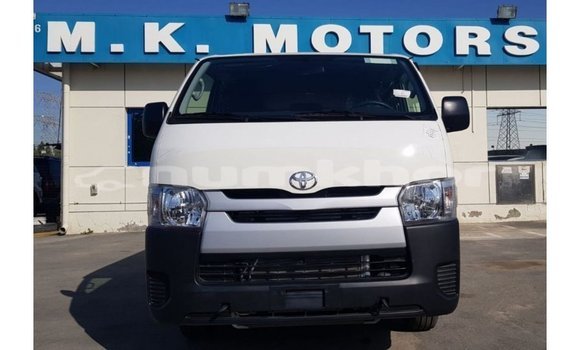 Buy Import Toyota Hiace White Car in Import - Dubai in Bumthang Buy Import Toyota Hiace White Car in Import - Dubai in Bumthang