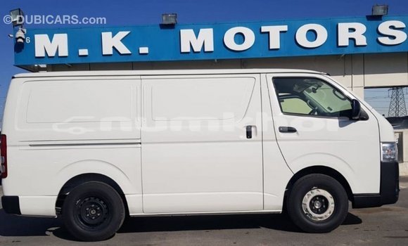 Buy Import Toyota Hiace White Car in Import - Dubai in Bumthang Buy Import Toyota Hiace White Car in Import - Dubai in Bumthang