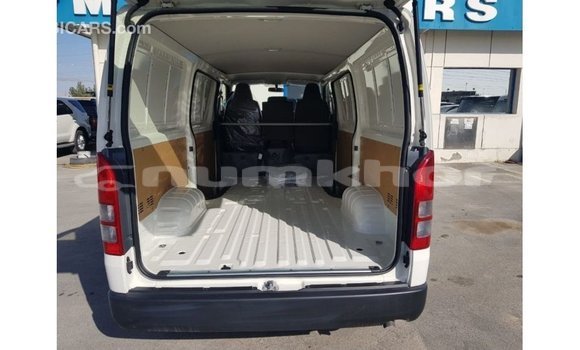 Buy Import Toyota Hiace White Car in Import - Dubai in Bumthang Buy Import Toyota Hiace White Car in Import - Dubai in Bumthang